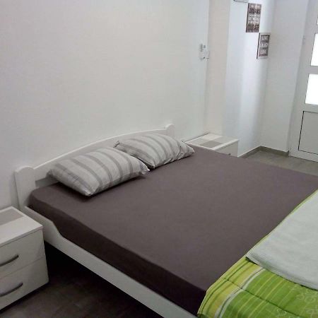 Tara Deluxe Apartment ブドヴァ エクステリア 写真
