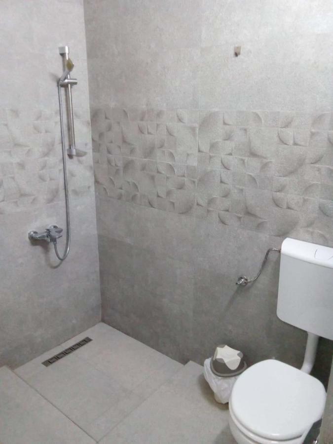 Tara Deluxe Apartment ブドヴァ エクステリア 写真